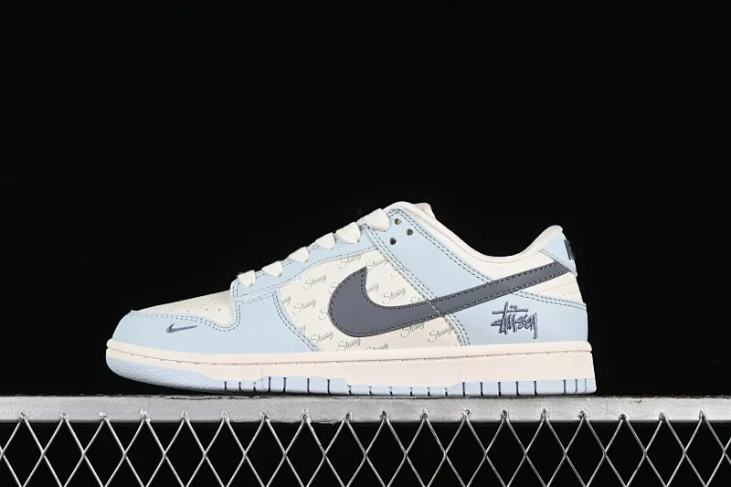 All Categories Nk SB Dunk Series Nk SB Dunk Low High-end Customized Low-top Sneakers Nk SB Dunk Low Stusi Joint-English Light Blue Anniversary High-end Customized Low-top Casual Sneakers CF3688-012